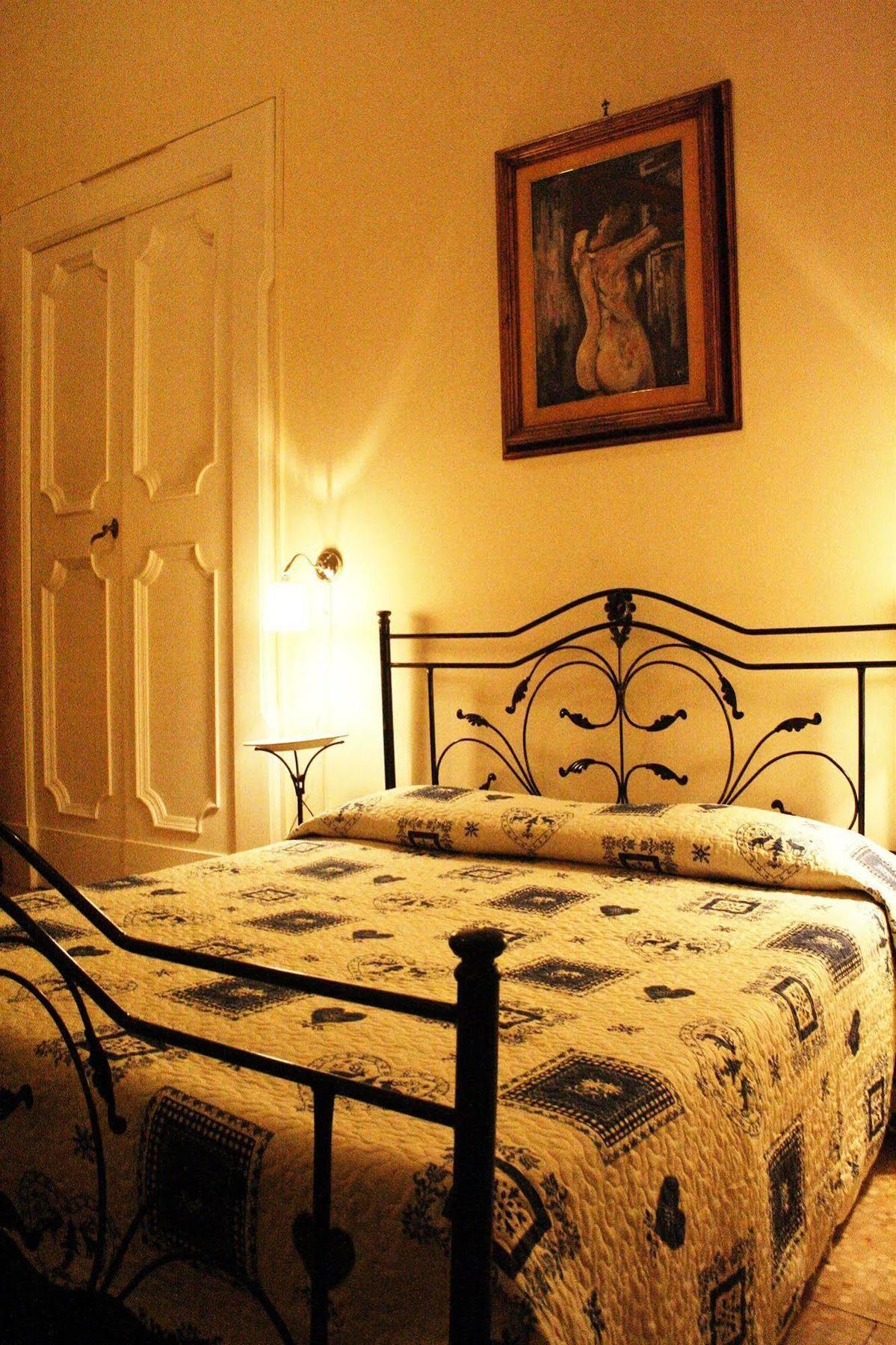 Palazzo Belli B&B Lecce Bagian luar foto