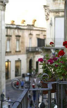 Palazzo Belli B&B Lecce Bagian luar foto
